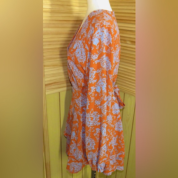 Rust W/ Blue Floral Print Long Sleeve Romper NWOT - Picture 7 of 12